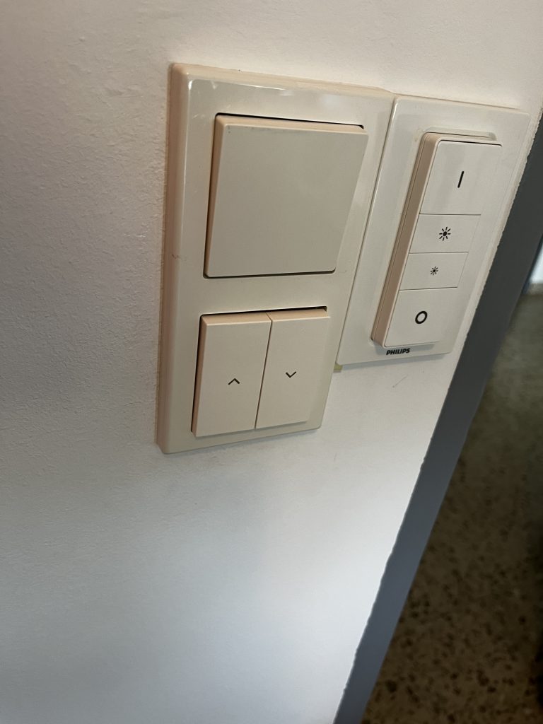 Eve Shutter Switch mit Merten Lichtschalter
