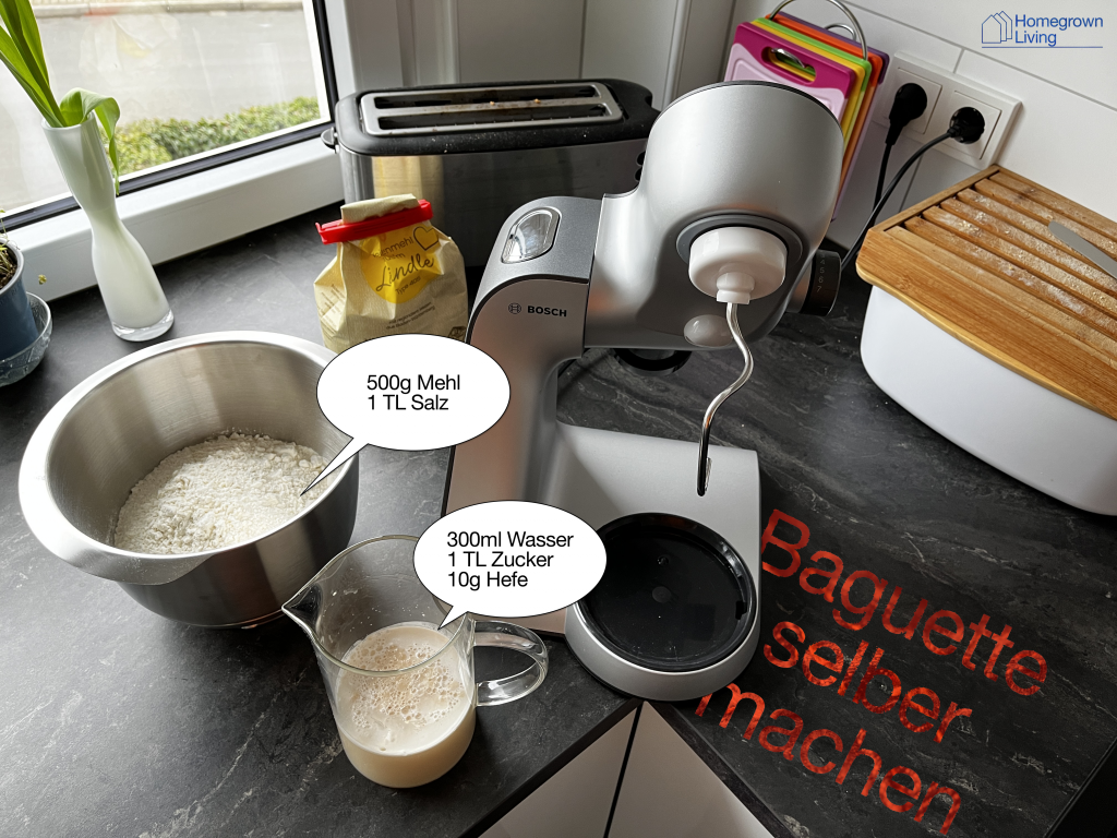 Bosch Küchenmaschine und die Zutaten für ein Baguette